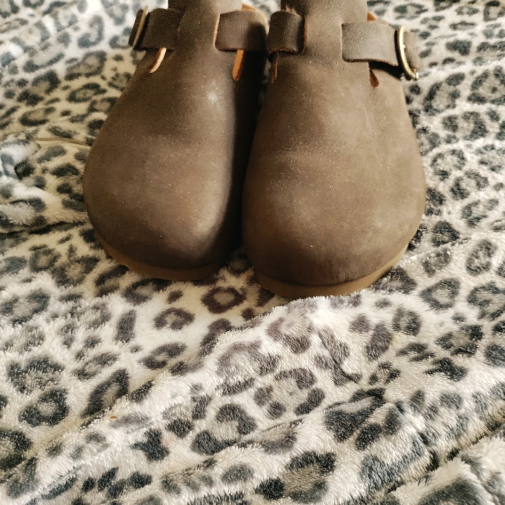 Eastland clogs